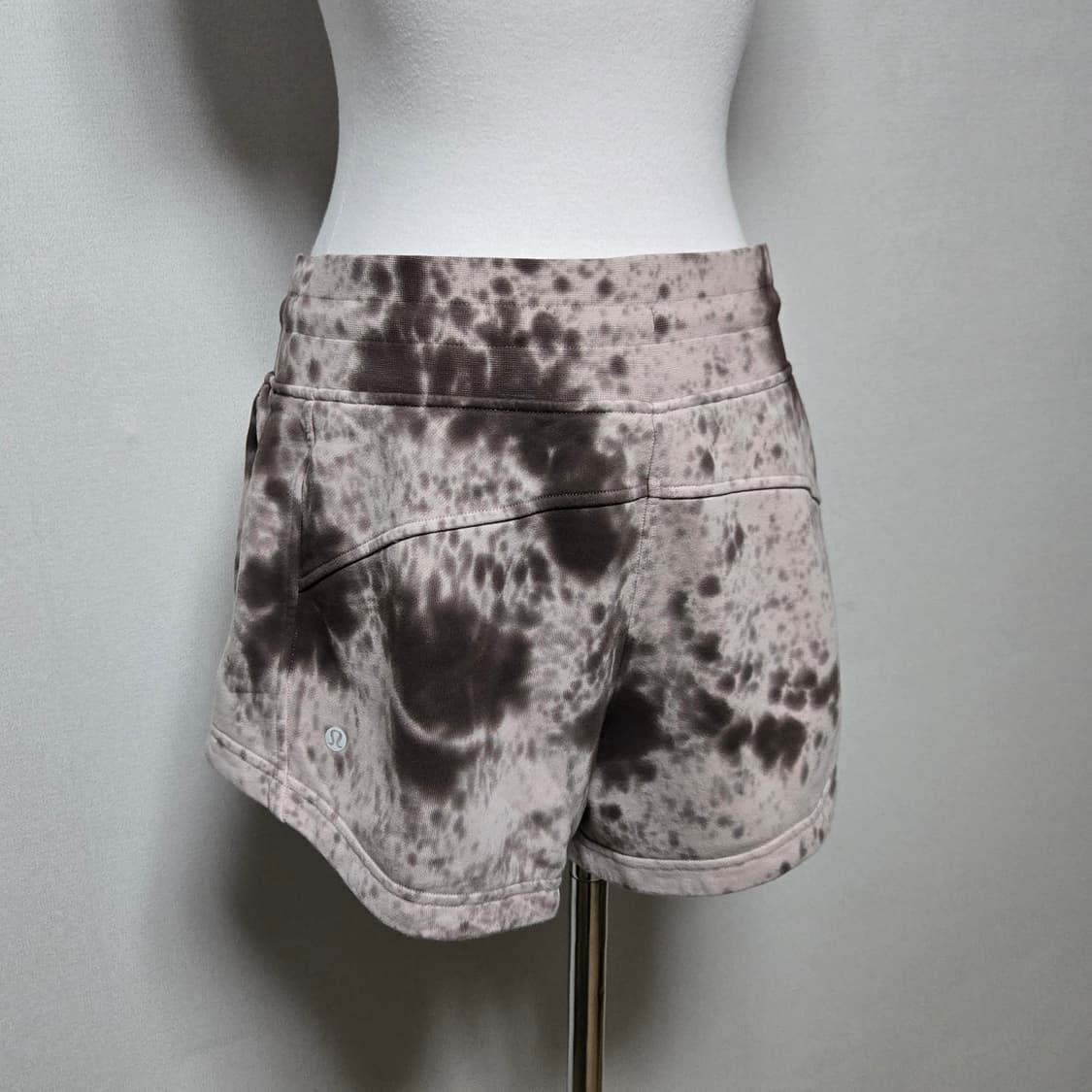 룰루레몬 타이다이 쇼츠 / 여성 반바지 / 여성 트레이닝팬츠 상품이미지7