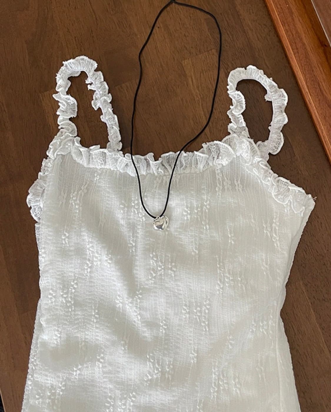 슬림핏 화이트 프릴 나시 원피스 스판 상품이미지4