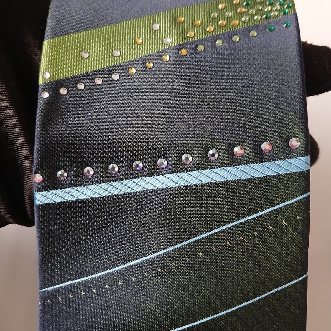 밀라숀 실크 네이비 스트라이프 넥타이 9.2cm A+등급 A19375
 상품이미지8