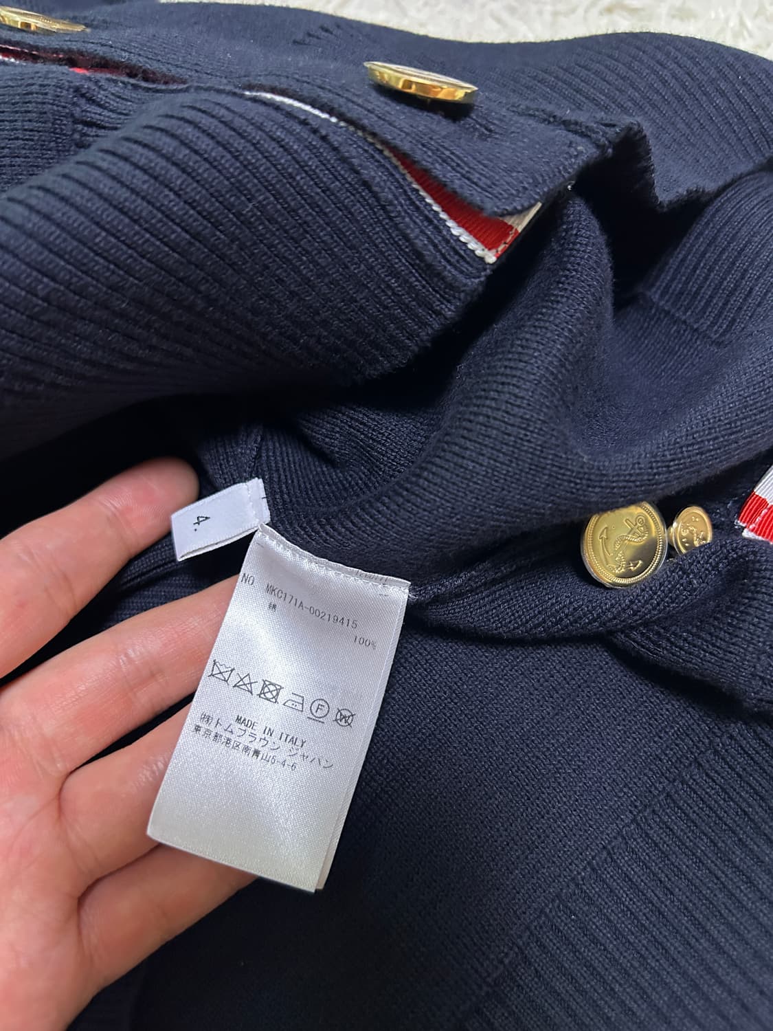 [4size] 톰브라운 밀라노스티치 금장 가디건 네이비 상품이미지5