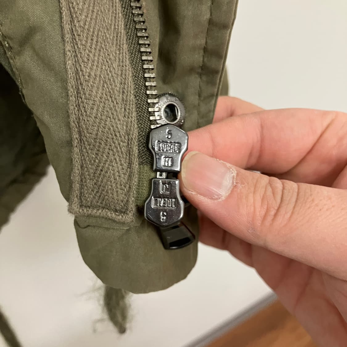 디젤 아카이브 숏 크롭 카키색 후드 야상 점퍼 상품이미지6