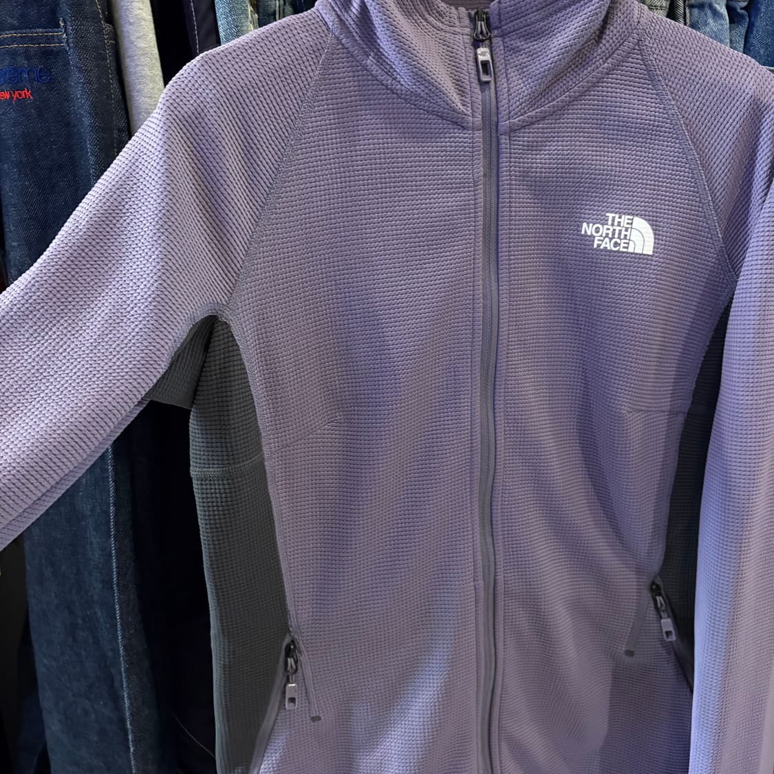 노스페이스 라벤더 그레이 미드레이어 상품이미지3