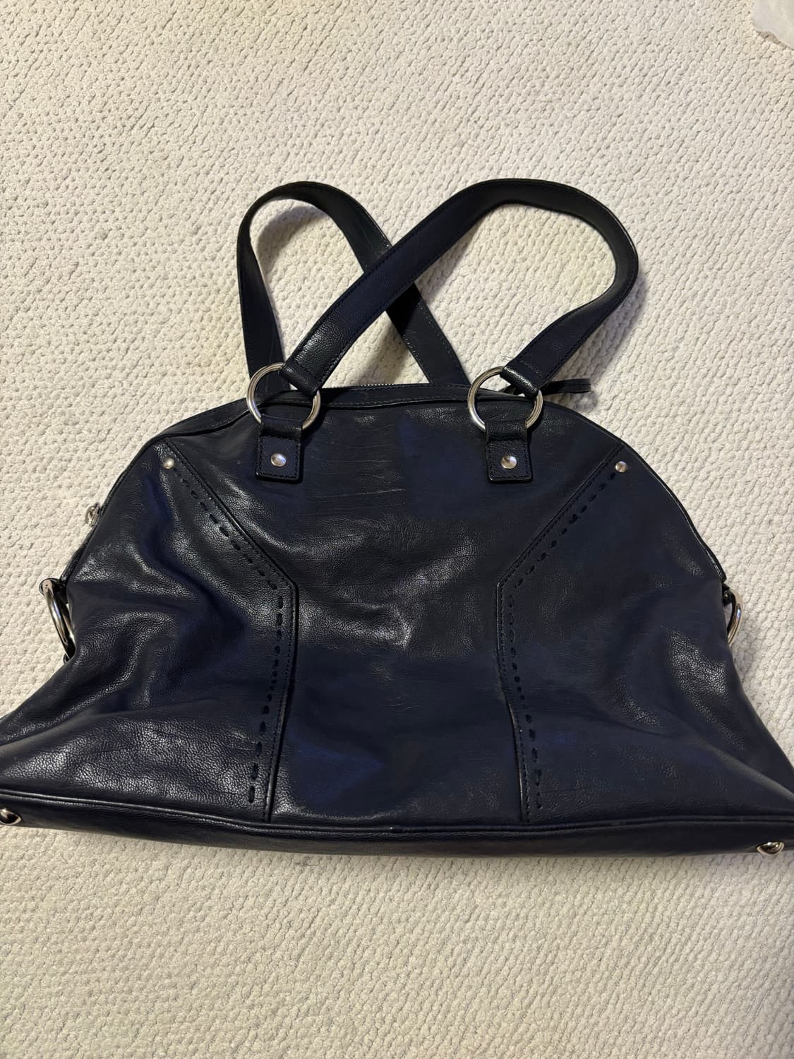 입생로랑 YSL 뮤즈백 네이비 m사이즈 상품이미지3