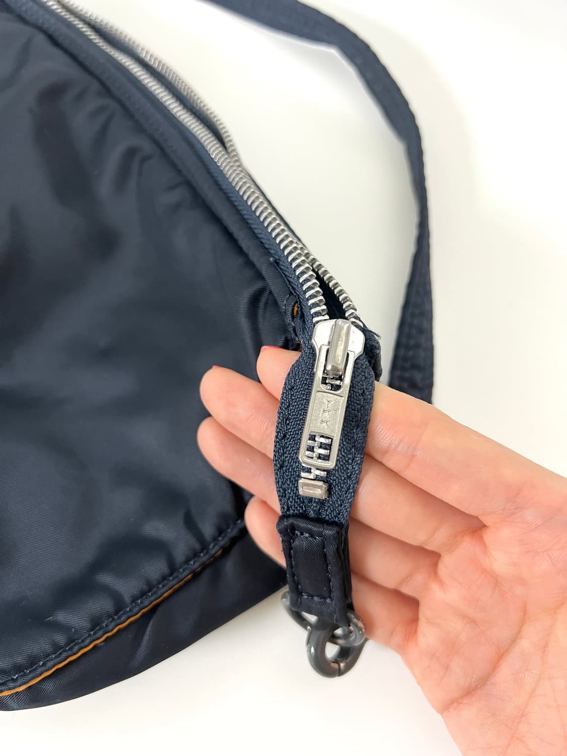 HEAD PORTER TANKER-POUCH BAG(Navy) 상품이미지10