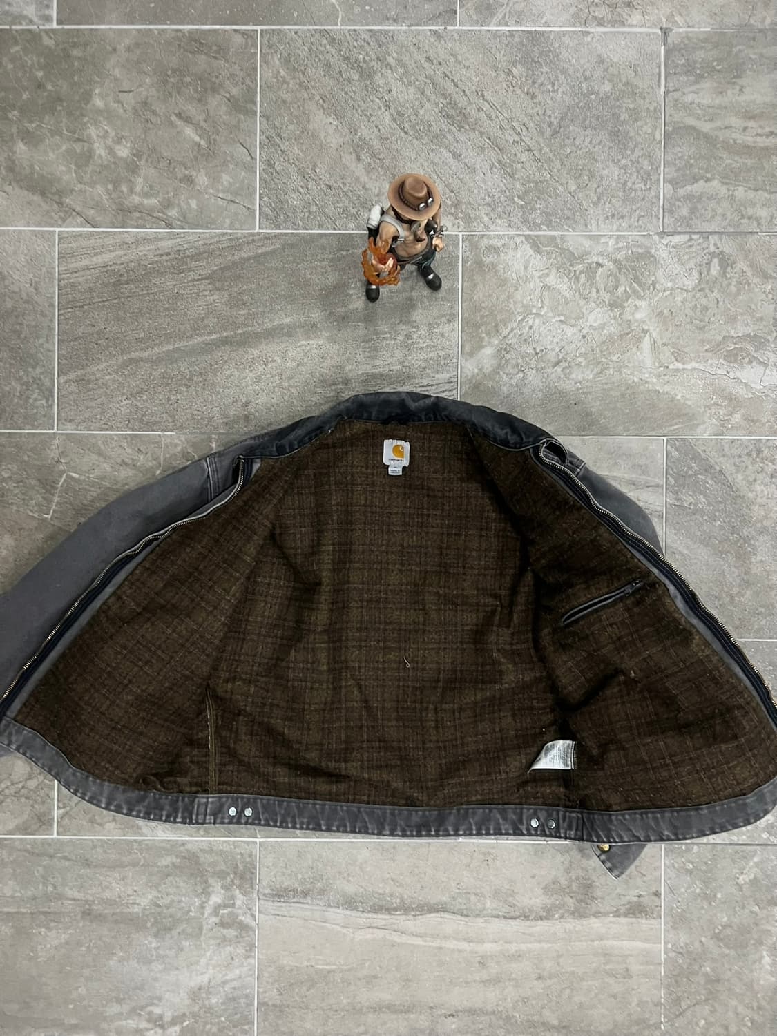 (XL)칼하트 디트로이트 자켓 J97 GVL 그래블 상품이미지3