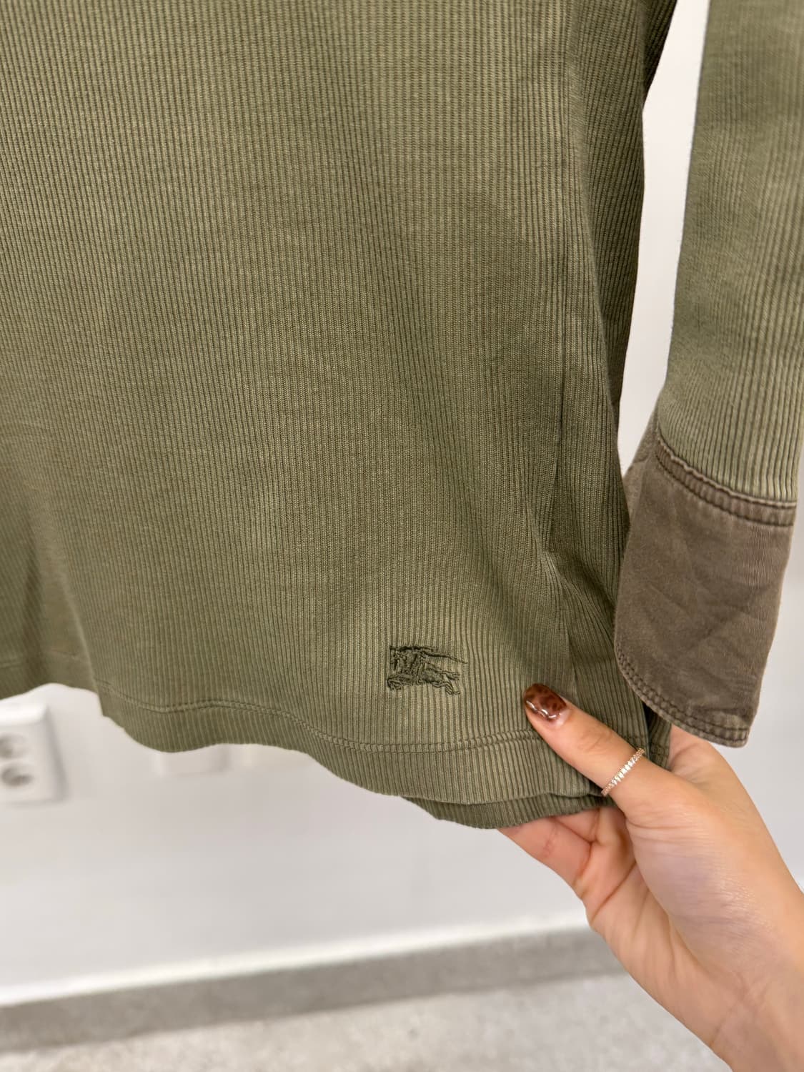 Burberry London Khaki Vintage Polo Shirt 상품이미지3