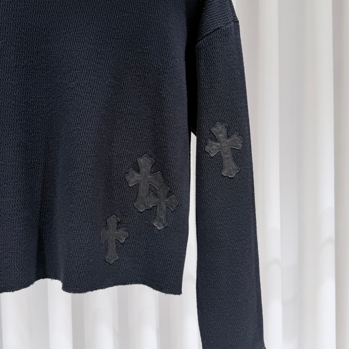 (A+/S) / 크롬하츠 레더 패치 크롭 니트 블랙 상품이미지6