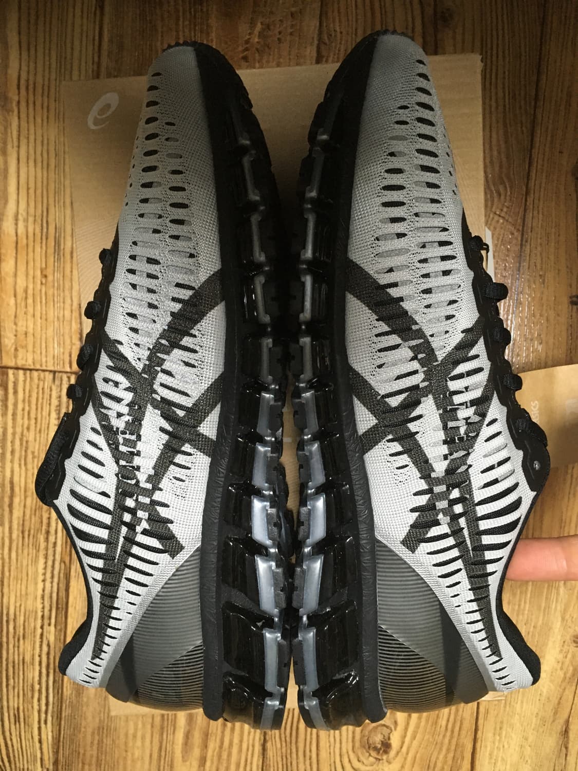 아식스 씨피컴퍼니 젤 퀸텀360 실버 판매합니다 상품이미지5