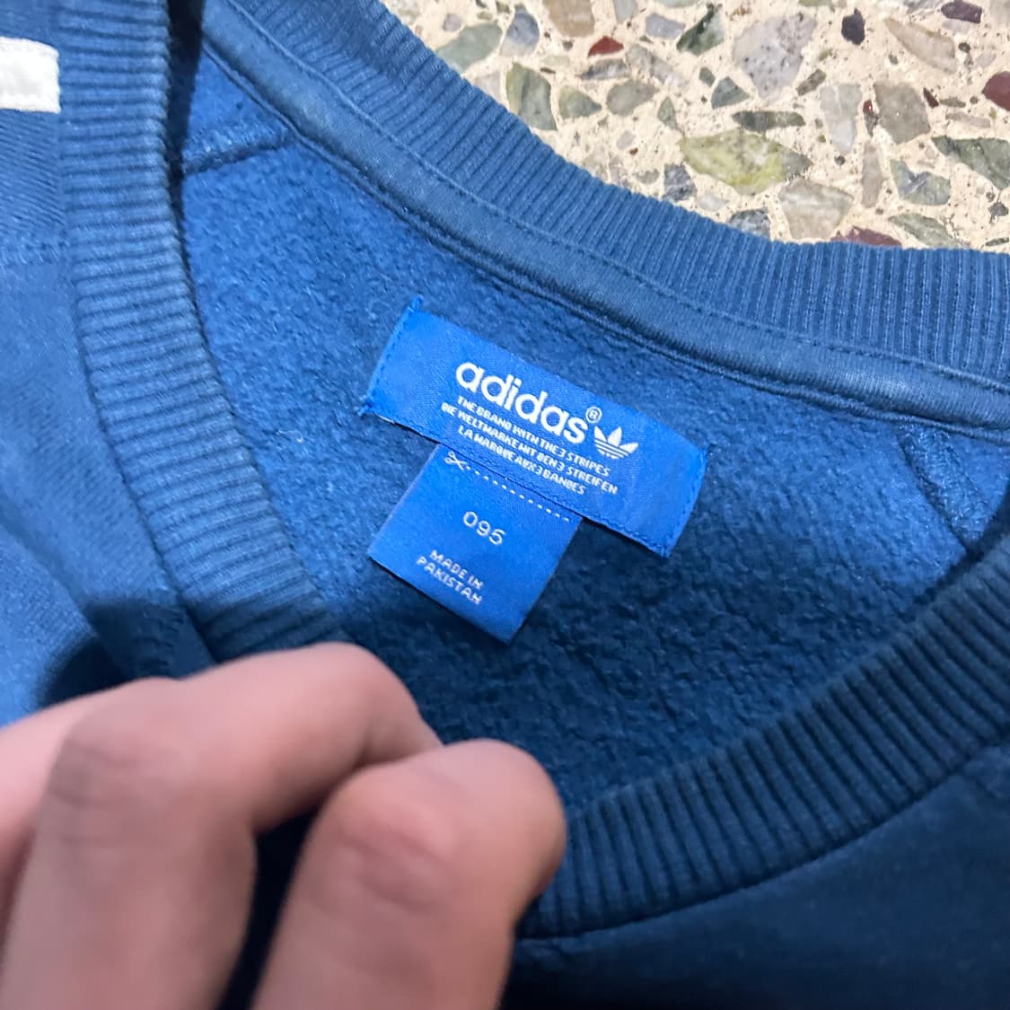 아디다스(ADIDAS) 파이어버드 로고 딥블루 맨투맨 상품이미지4