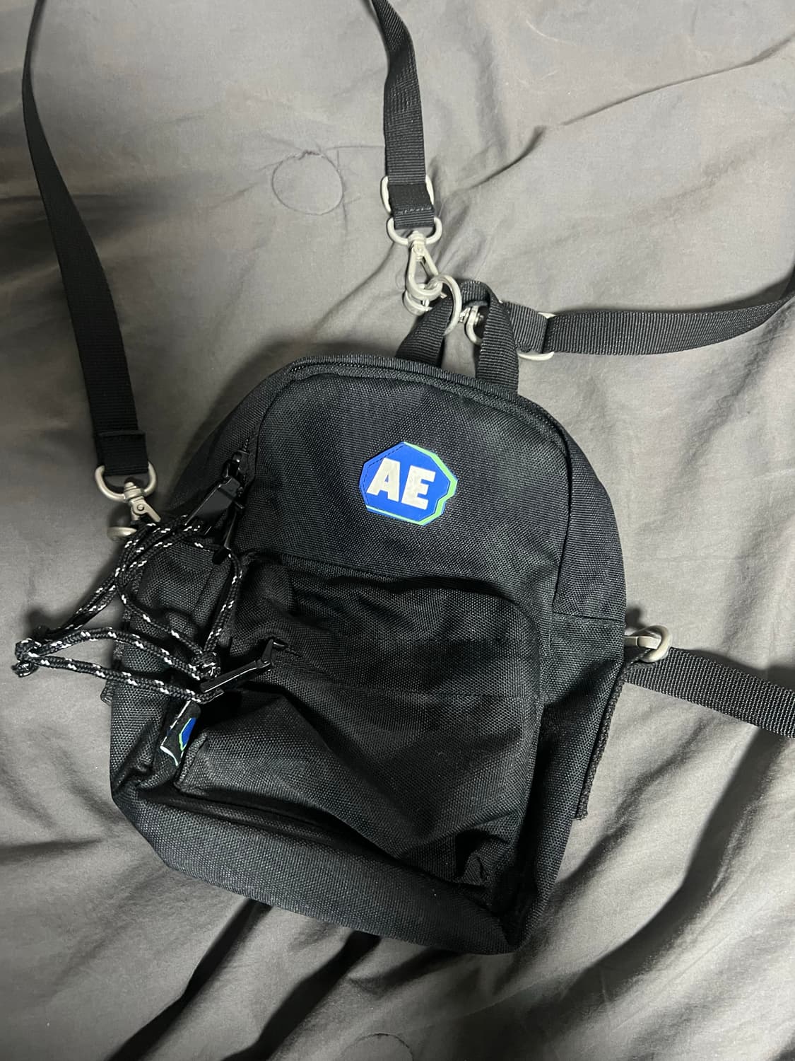 아더에러 스톤로고 미니백 19FW 상품이미지1