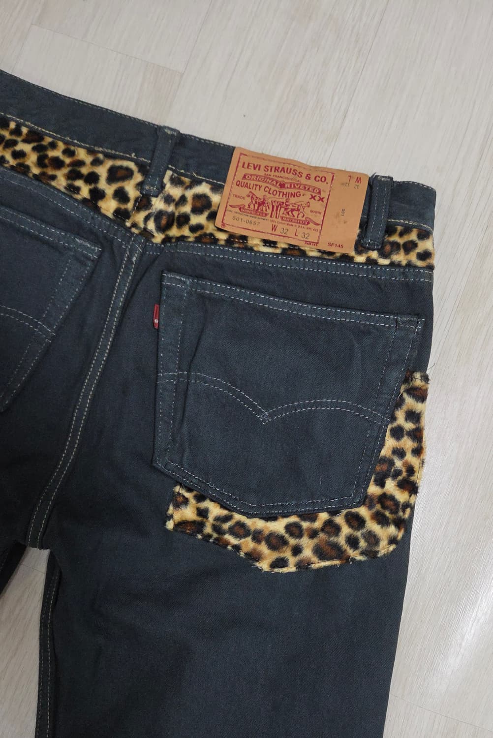 (착샷) 리바이스 501 호피진 레오파드 데님 상품이미지3