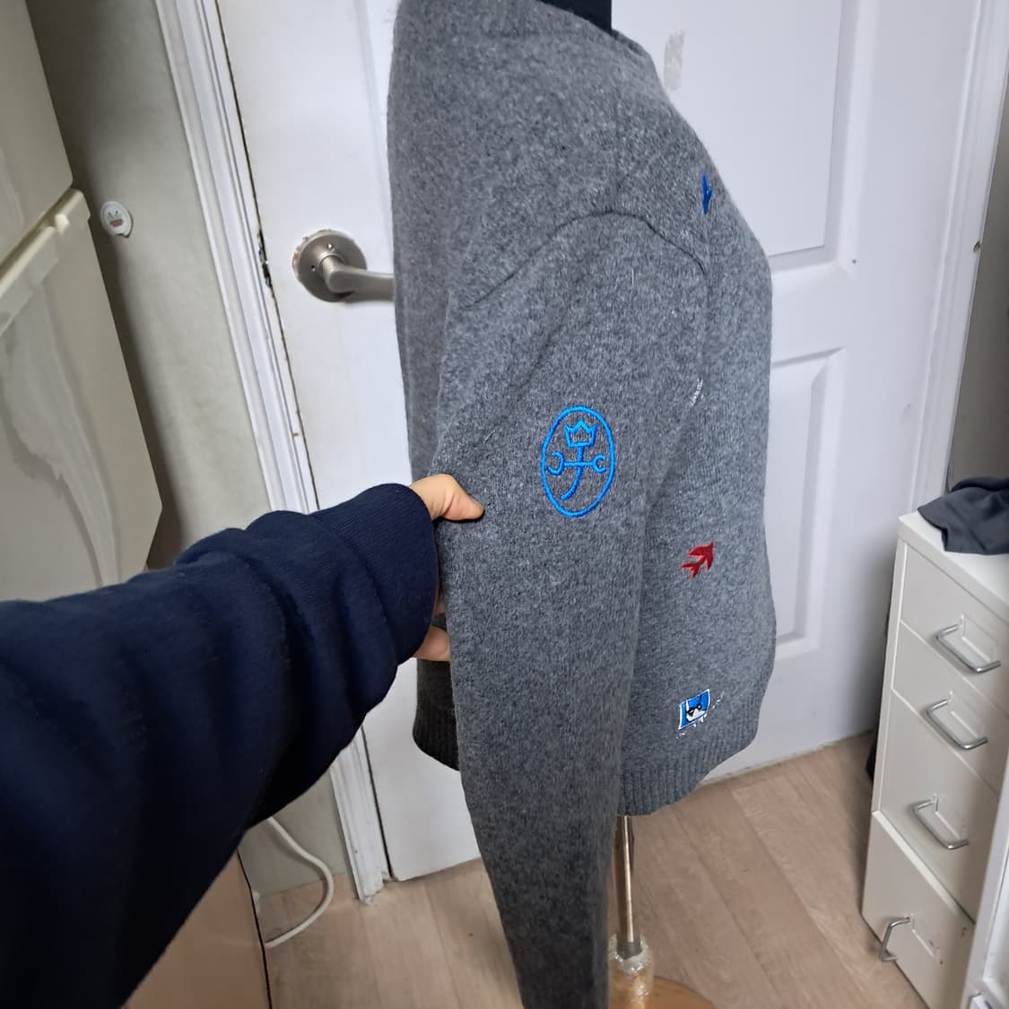 카스텔바작 자수 여성 방풍 니트 95(약66~날씬77) 상품이미지4