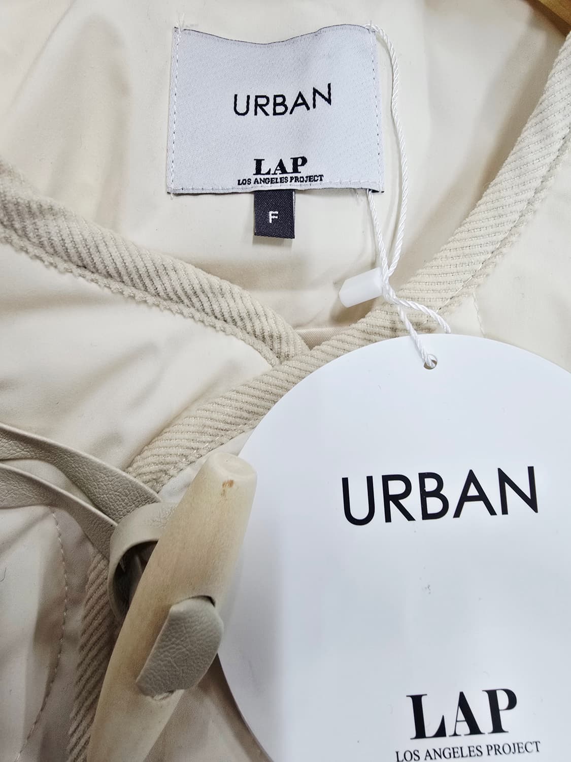 새상품 어반랩 아이보리 퀼팅 자켓 경량패딩 상품이미지9