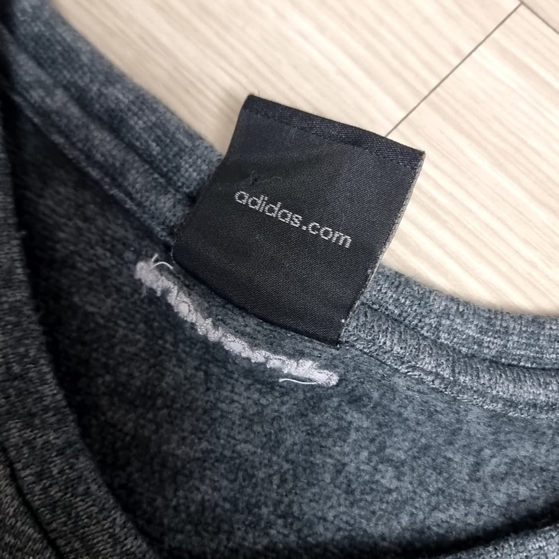 한국제 빈티지 아디다스 V넥 긴팔 티셔츠 그레이(105) 상품이미지3