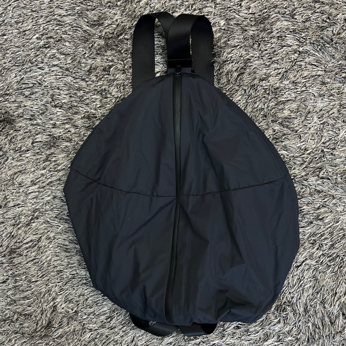 COS 슬링백 상품이미지2