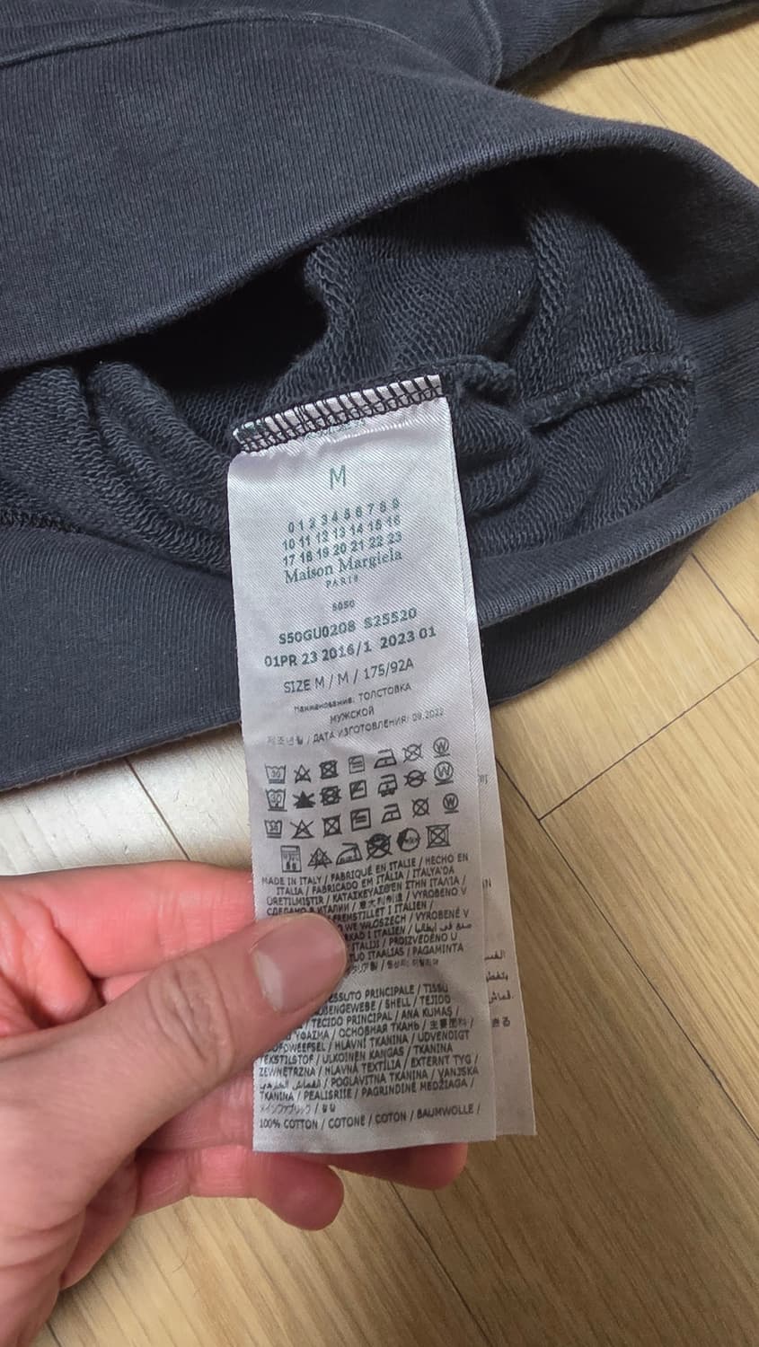 마르지엘라 뉴메릭 로고 맨투맨 m 상품이미지5