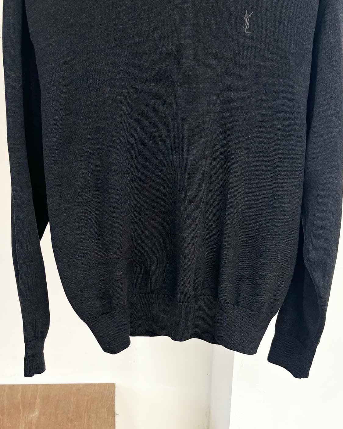 이브 생 로랑 브이넥 울 니트 스웨터 상품이미지5