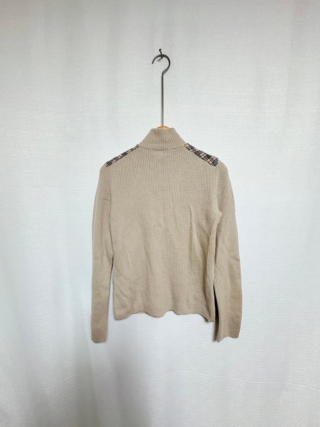 버버리블루라벨숄더체크티셔츠 상품이미지5