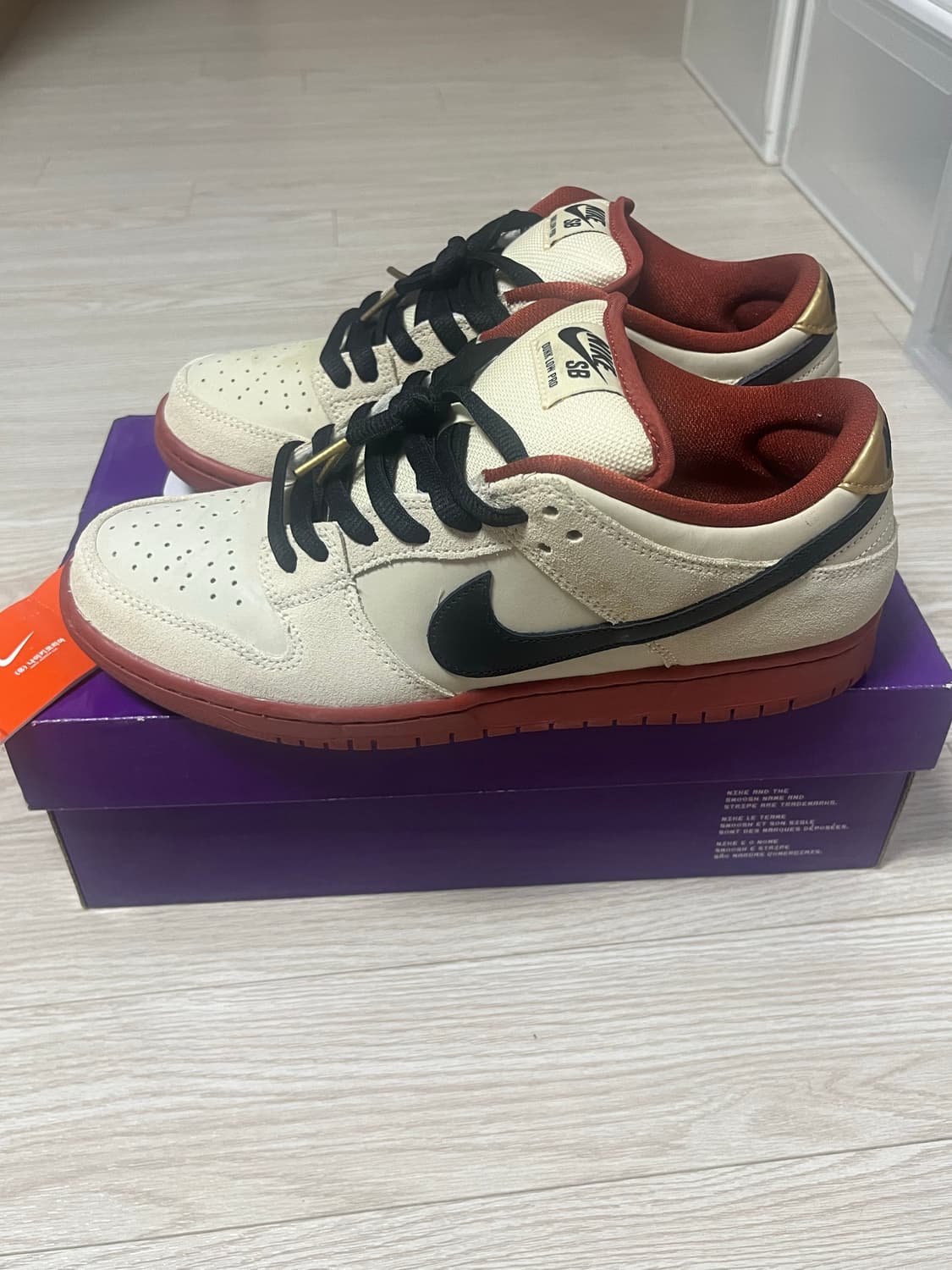 나이키 SB덩크 로우 프로 헤네시 상품이미지1