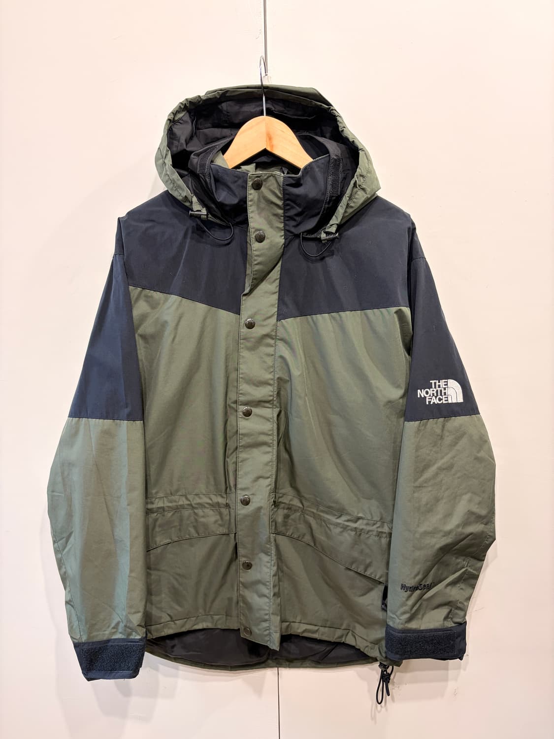 90's TNF 노스페이스 마운틴 하이드로실 자켓 상품이미지1