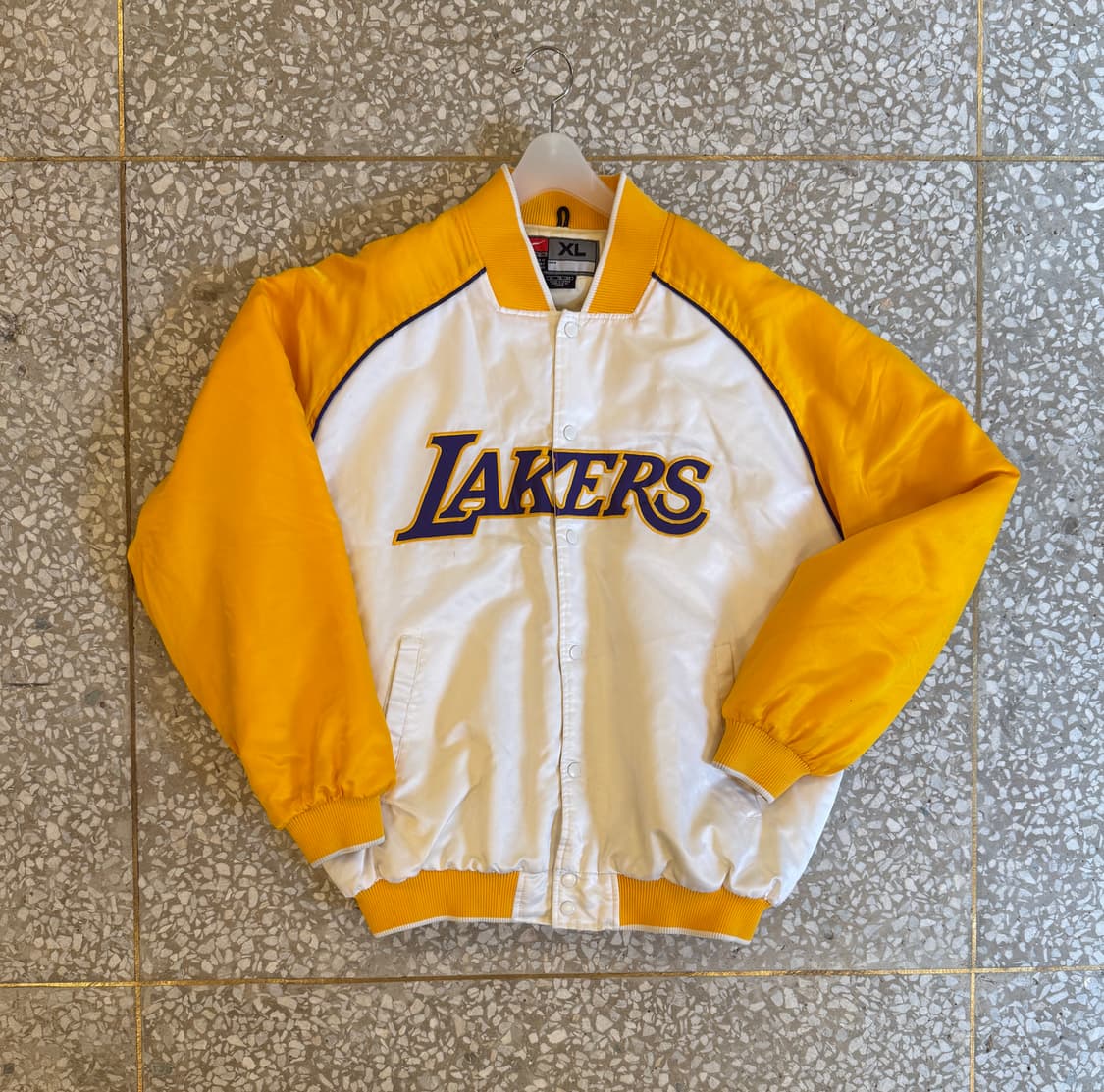 LA 레이커스 패딩 lakers 나이키 빈티지 상품이미지1