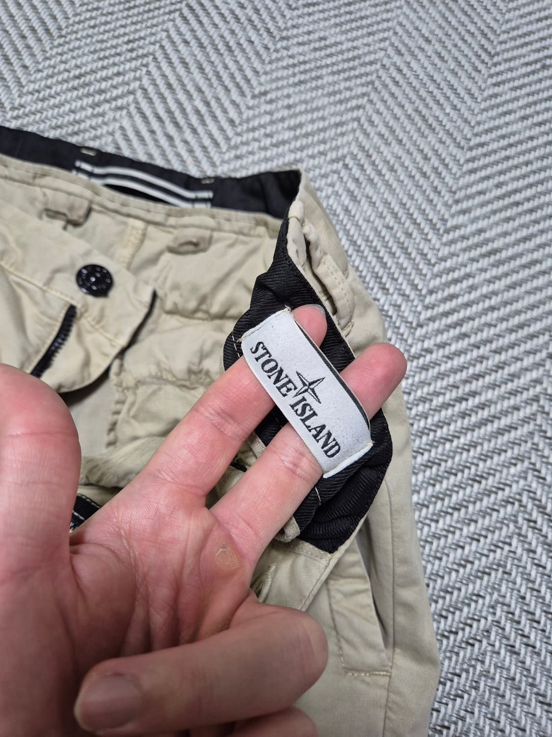 한글택 새상품급 30-M 스톤아일랜드 카고바지 베이지색 상품이미지7