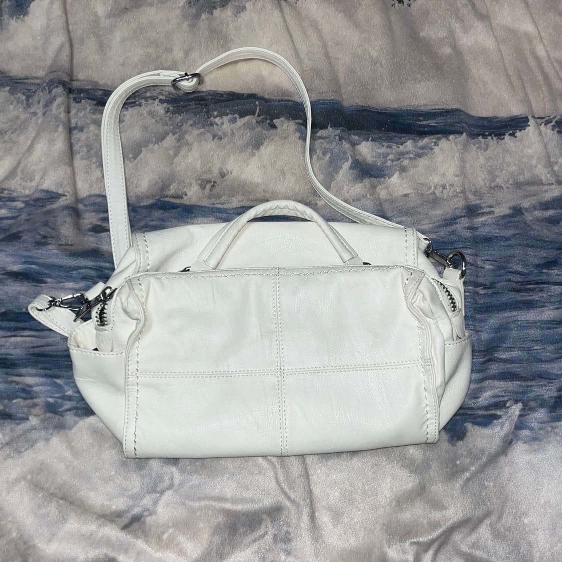 Vintage Leather Cross Bag 상품이미지1