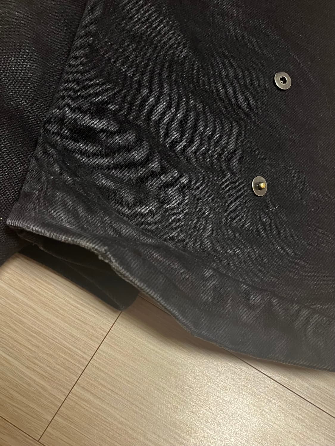 비엑세스 아일릿 버튼 블랙진 0 상품이미지2