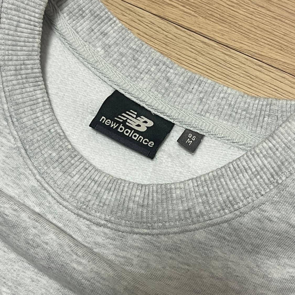 뉴발란스 프린팅 맨투맨 상품이미지3