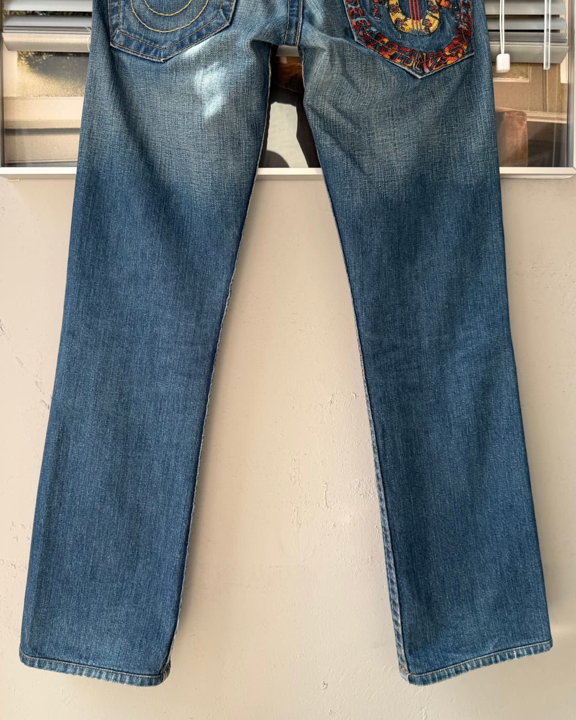 TRUE RELIGION bobby USA 자수 데님팬츠  상품이미지3