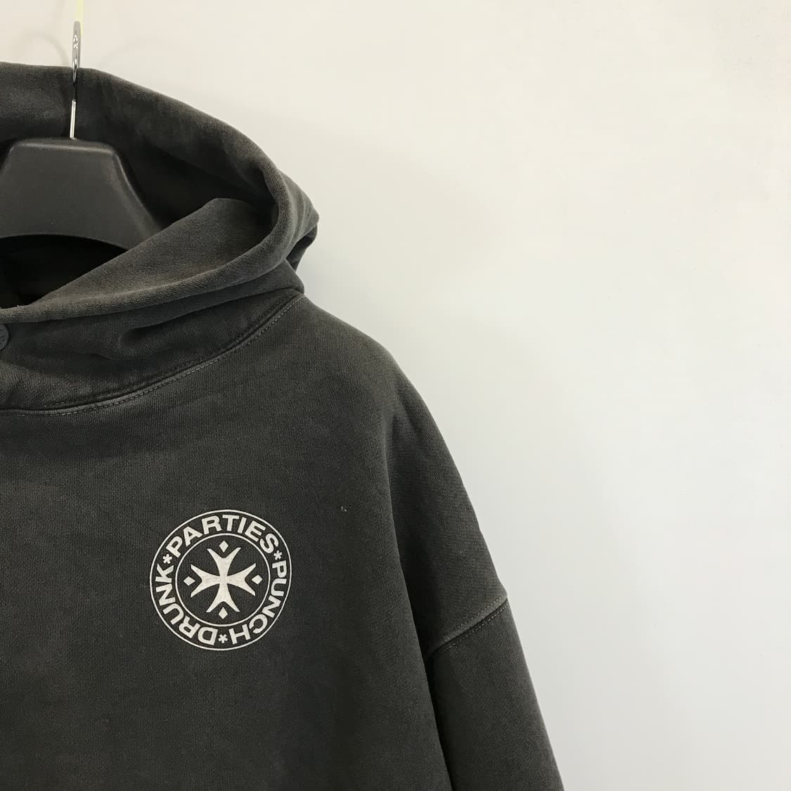 펀치드렁크파티즈 피그먼트 후드 [2사이즈] 상품이미지2