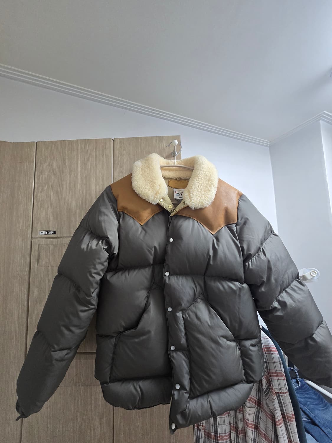 록키마운틴 페더베드 패딩 42사이즈 상품이미지1