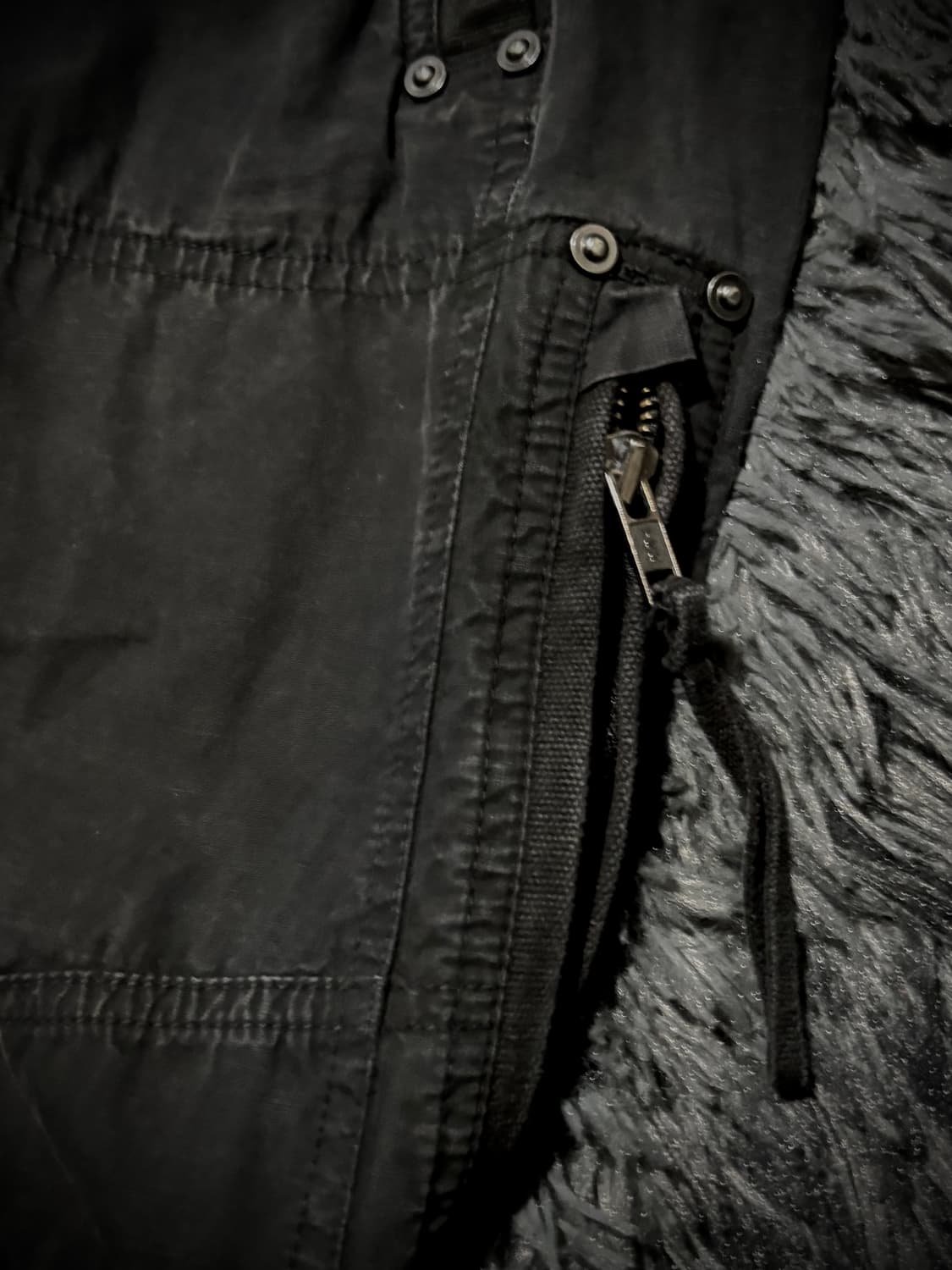 ARMANI EXCHANGE 블랙 지퍼 포켓 팬츠 상품이미지6