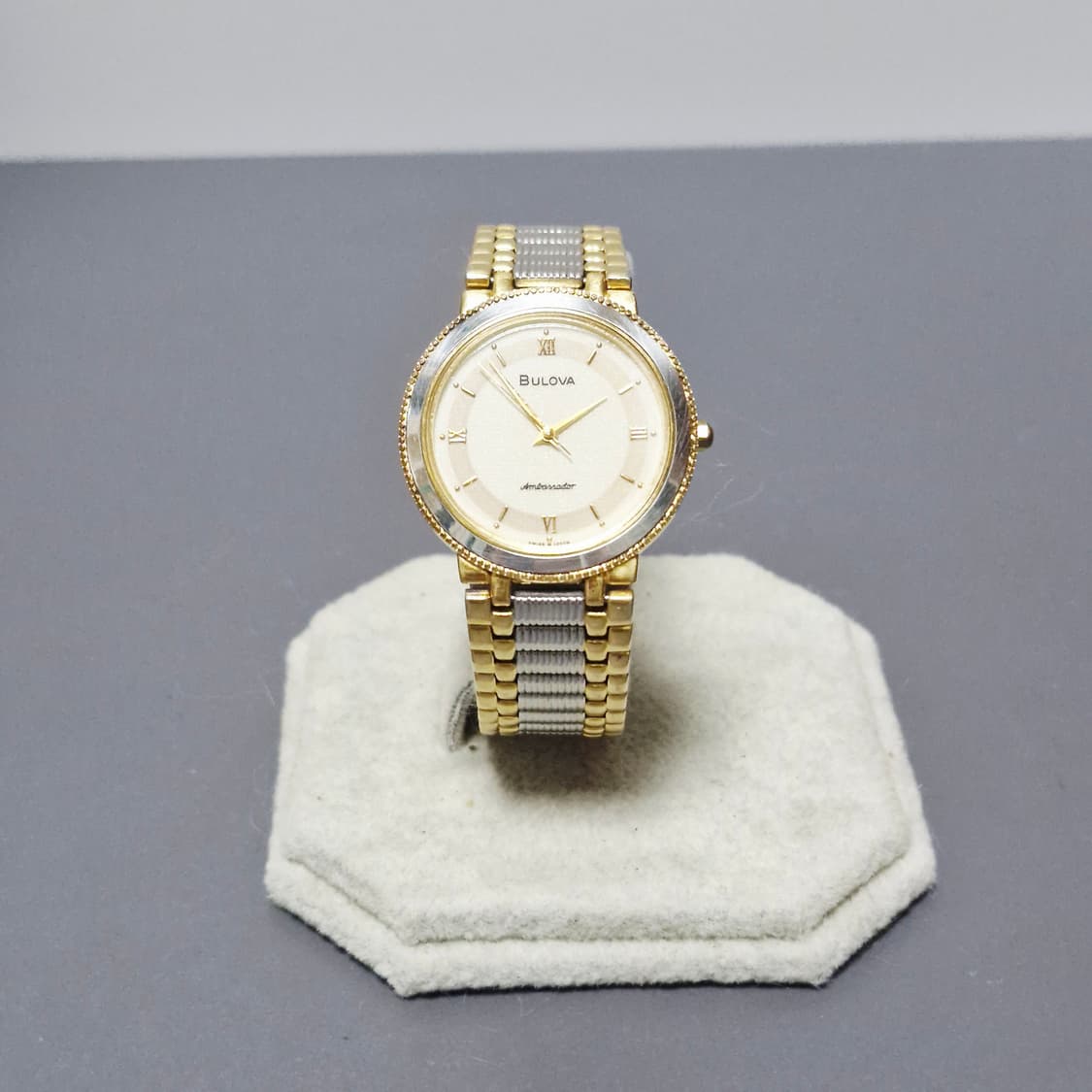 부로바(Bulova) 앰배서더 빈티지 쿼츠시계 상품이미지4