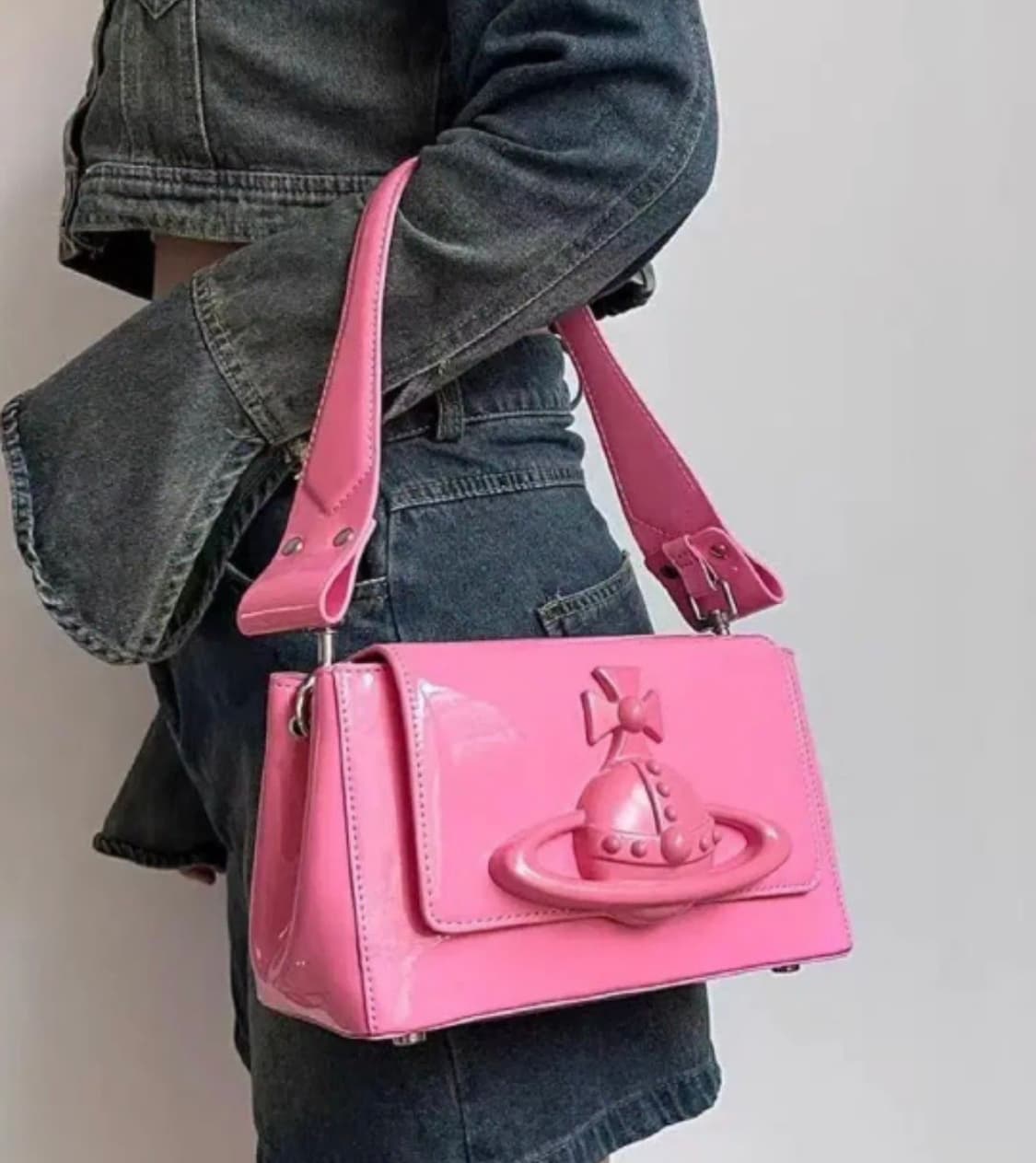 비비안웨스트우드 헤이즐 페이던트 핑크 숄더백 상품이미지2