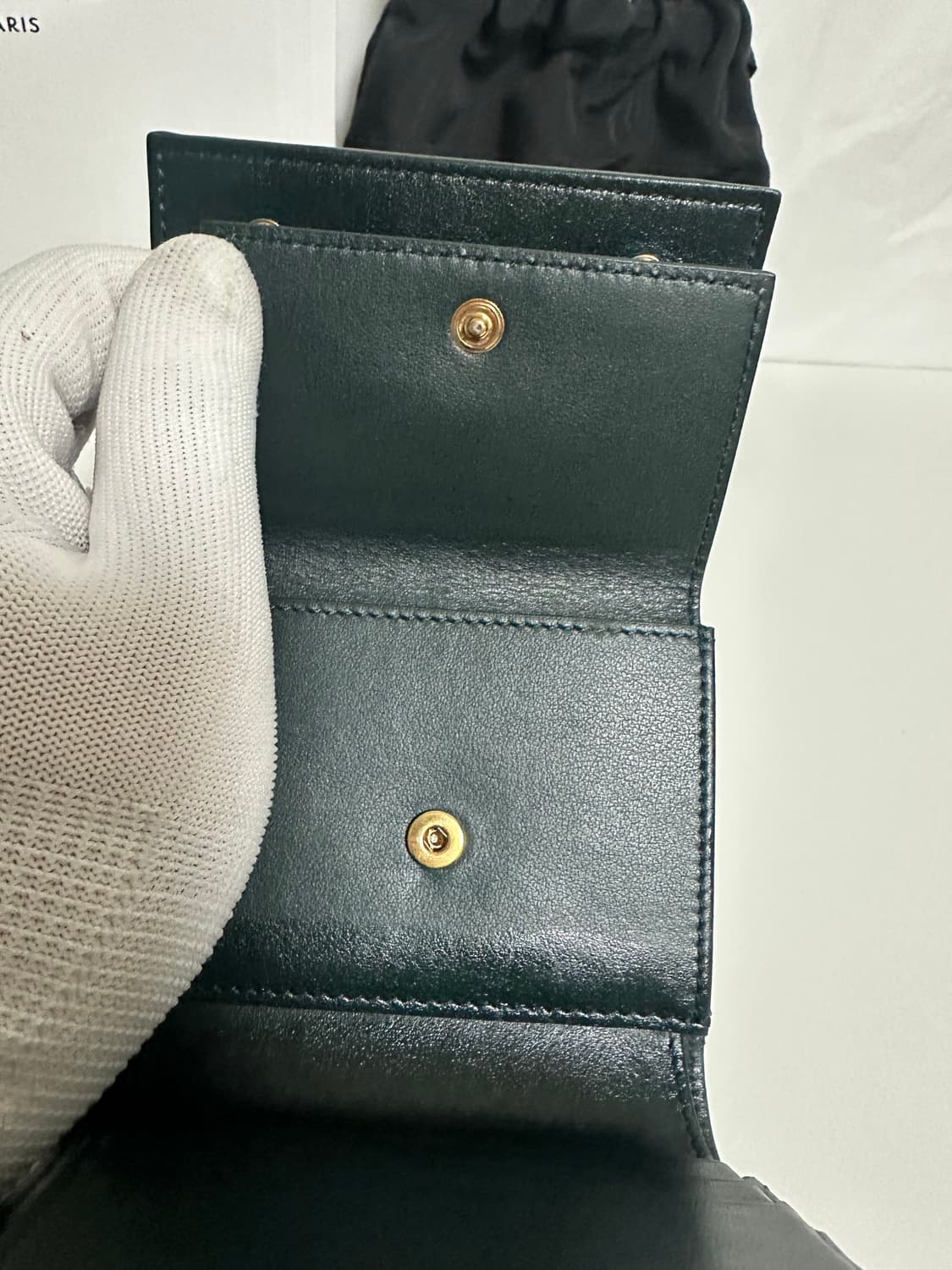 셀린느 트라이폴드 반지갑 올리브 (OS) 상품이미지10