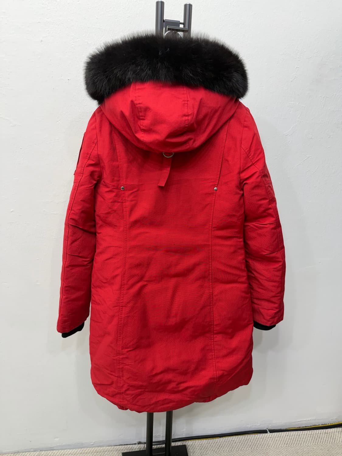 매장판정품) 무스너클 여성패딩 M 상품이미지4