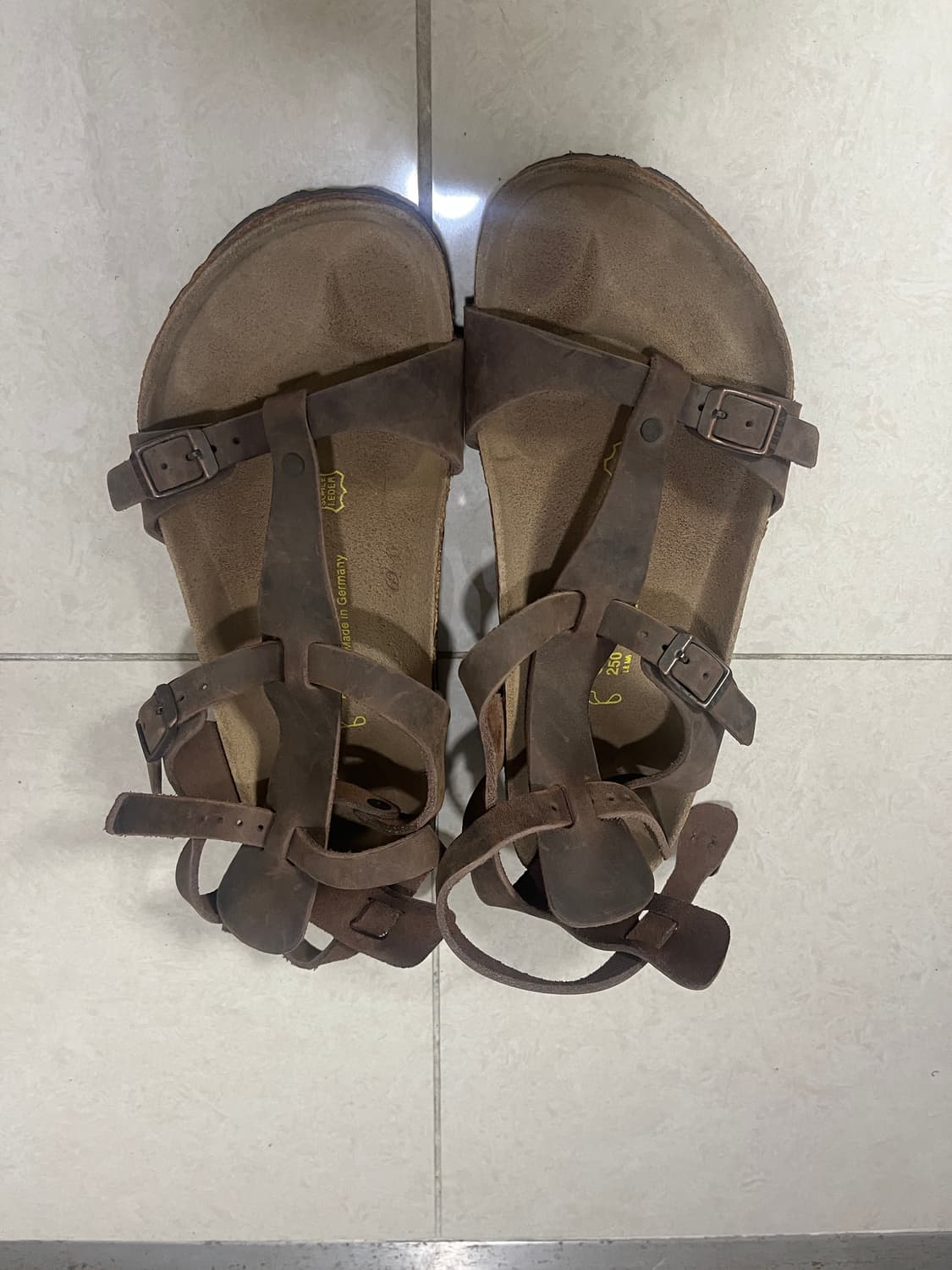 버켄스탁 아테네 가죽 샌들 브라운 25 상품이미지1