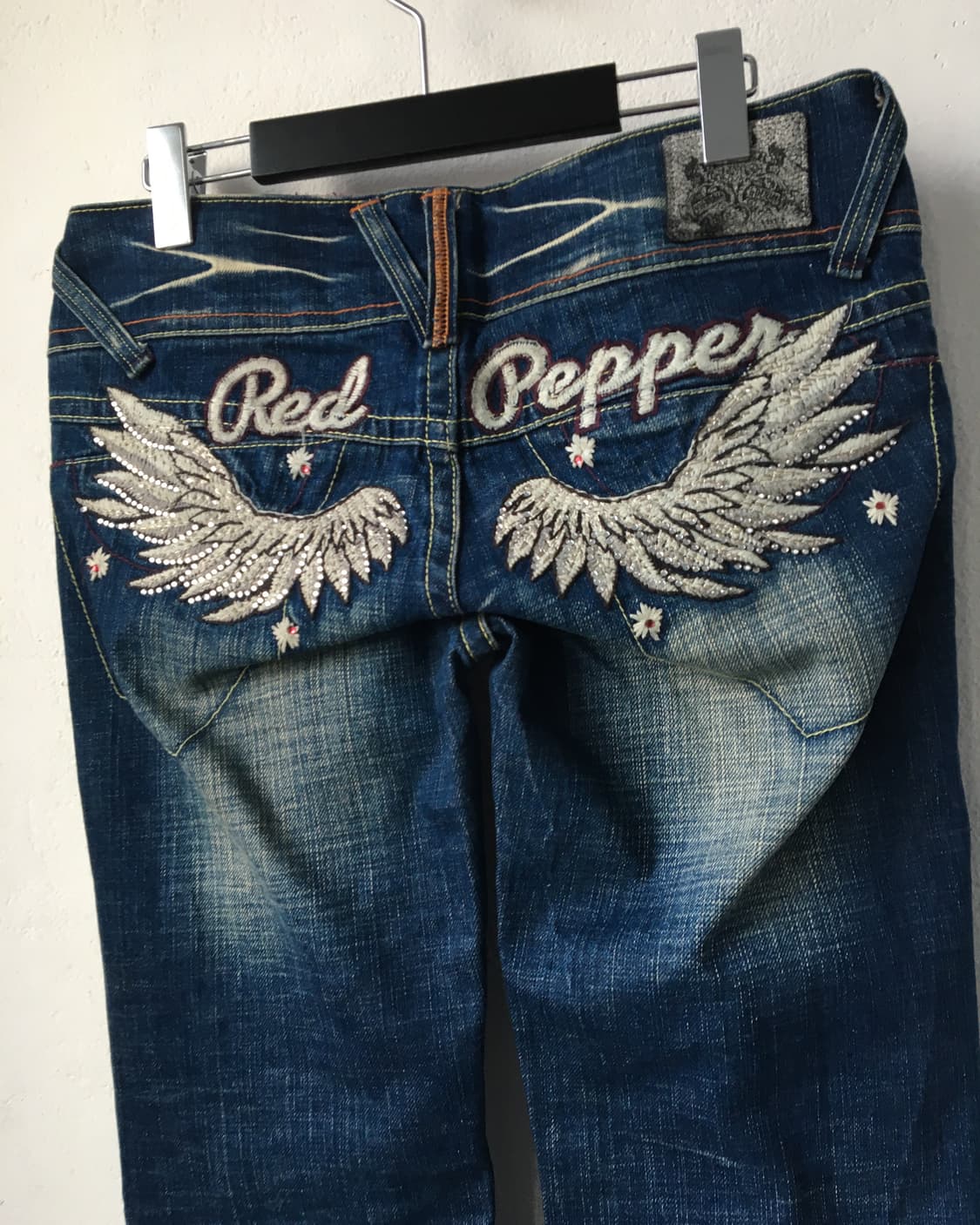 Red pepper back wing denim pants 상품이미지3
