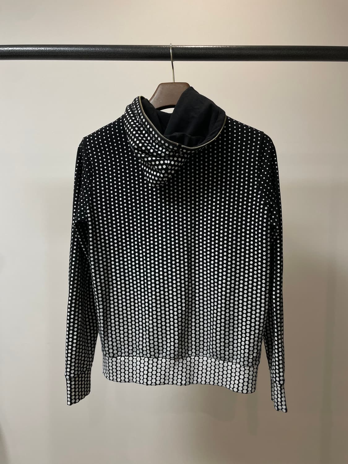 (90) 마자플라바 토트 땡땡이 후드 집업 상품이미지3