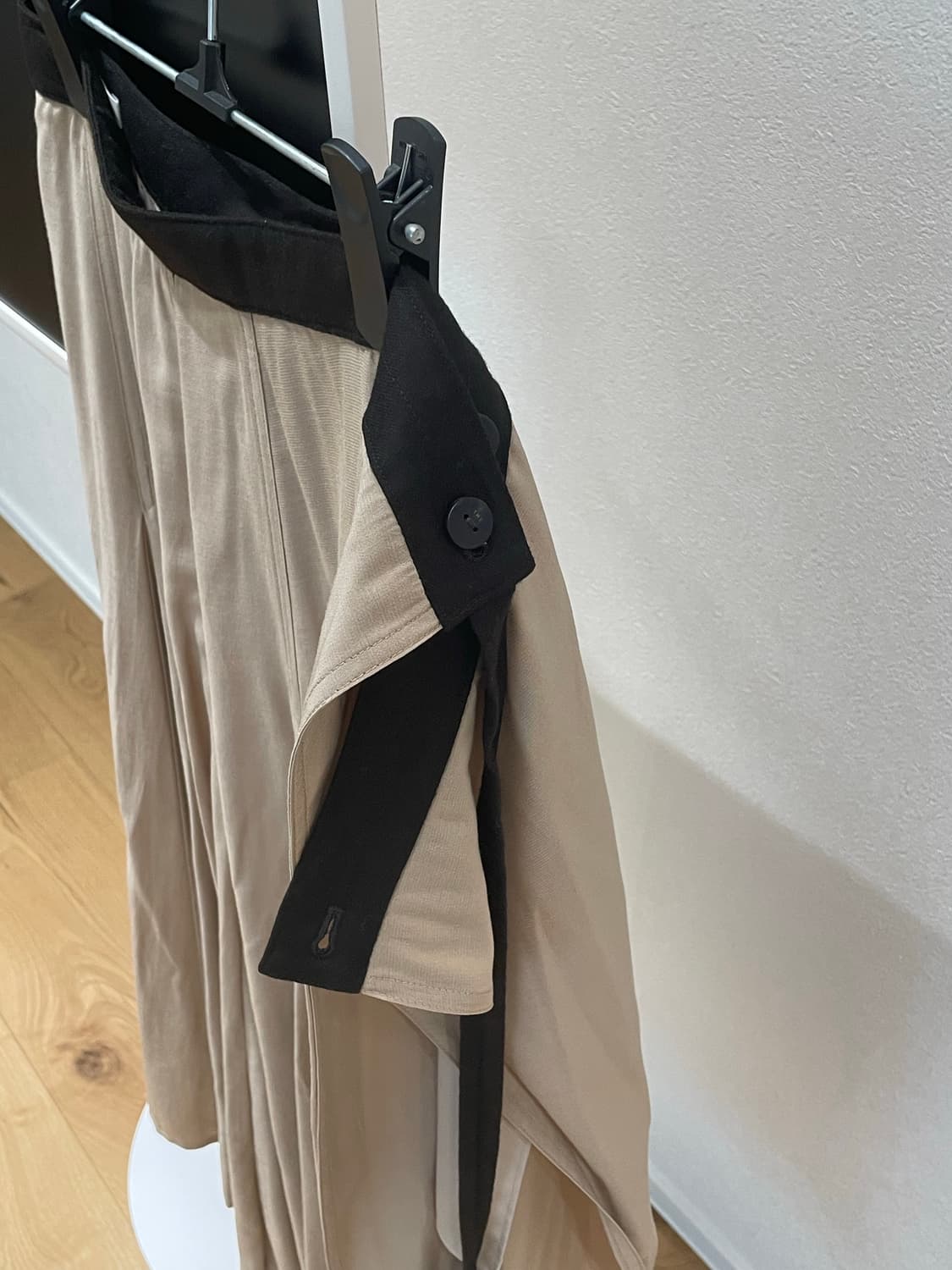 더 캐시미어 베이지 스커트 상품이미지2