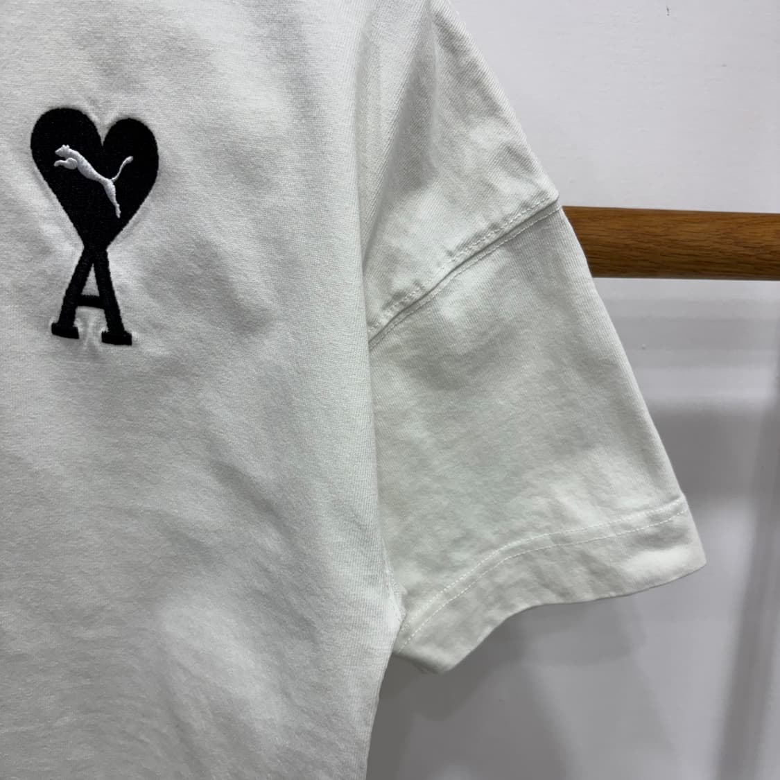 아미x퓨마 크롭 반팔티 상품이미지3