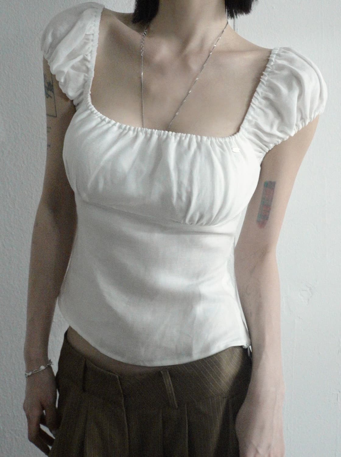 Pale Jade Square Neck Puff BL - Basic 상품이미지4