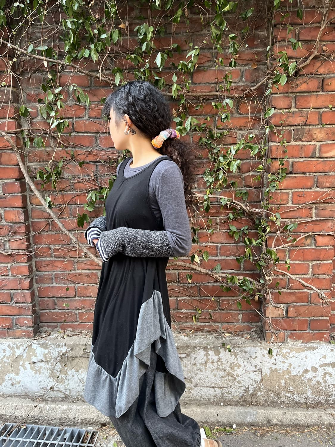 블랙 레이어드 미디 원피스 상품이미지3