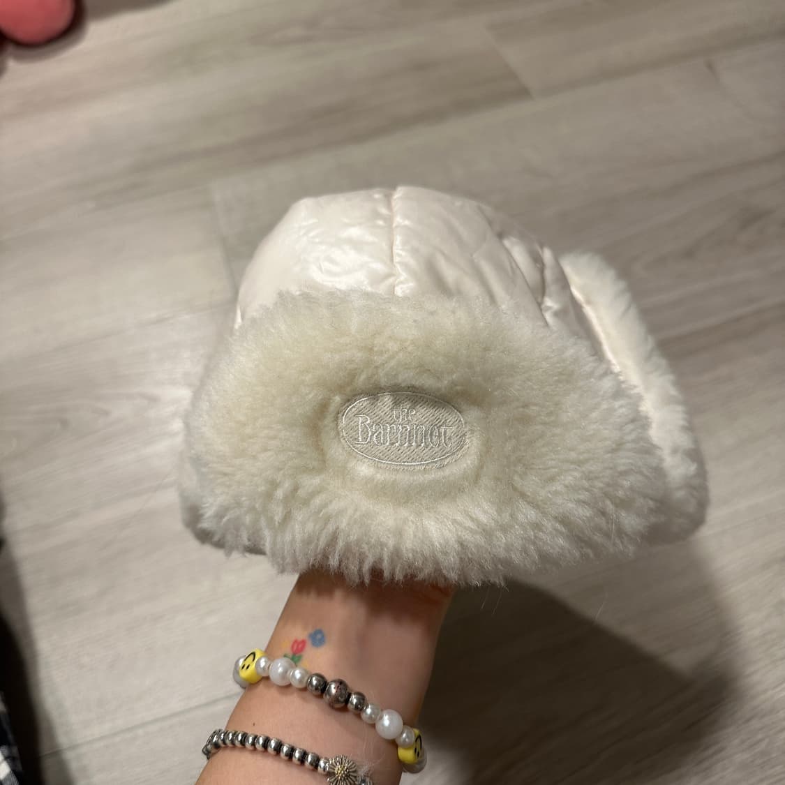 더바넷 아이보리 트래퍼 모자 상품이미지2