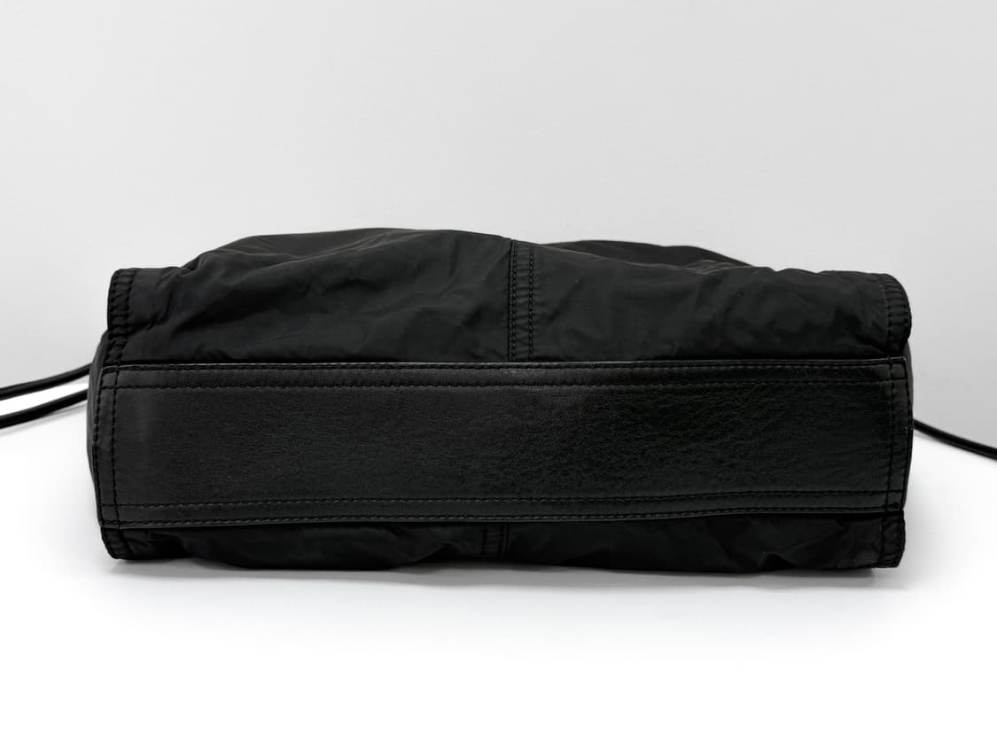 버버리 나일론 & 레더 블랙 숄더백 상품이미지6