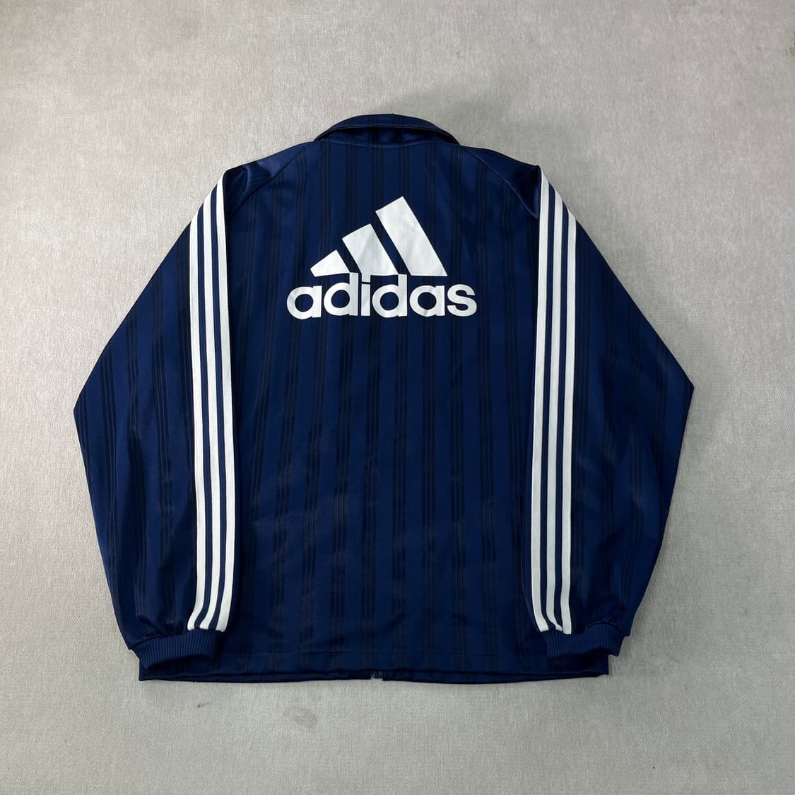 100 아디다스 백로고 스트라이프 트랙탑 져지 상품이미지2