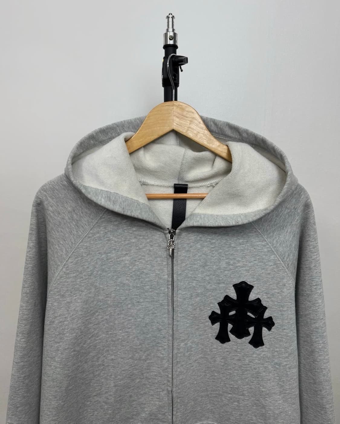 크롬하츠 트리플 크로스 레더 패치 집업 상품이미지2