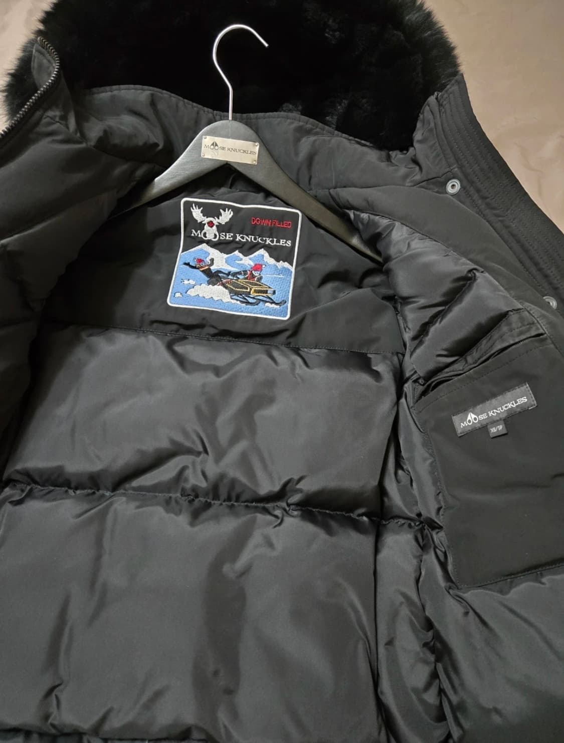 무스너클 블랙 롱패딩 xs 상품이미지2