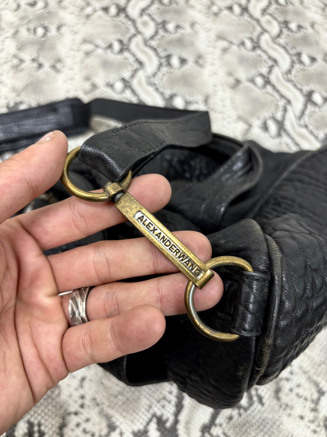 “Alexander Wang” 블랙 로키 스터드 가방(인스타릴스참고 상품이미지6